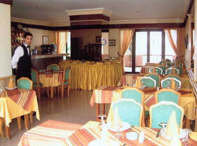 Fredj Hotel Tangier Restoran foto